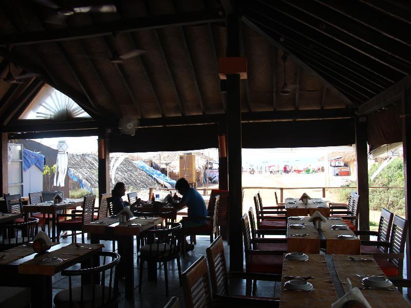 360° Beach Retreat Candolim Exterior foto